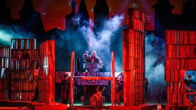 Photo of Театральная постановка драмы на сцене